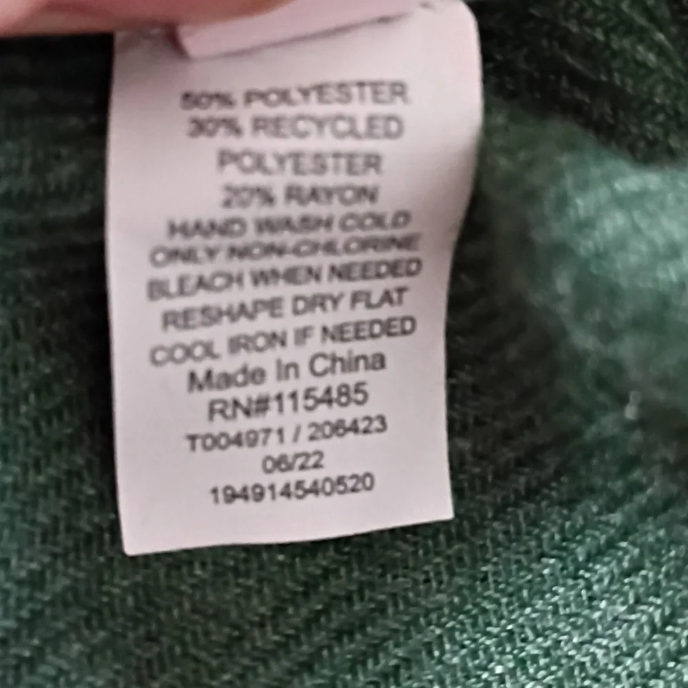 LC Lauren Conrad Green Knit Scarf / Wrap